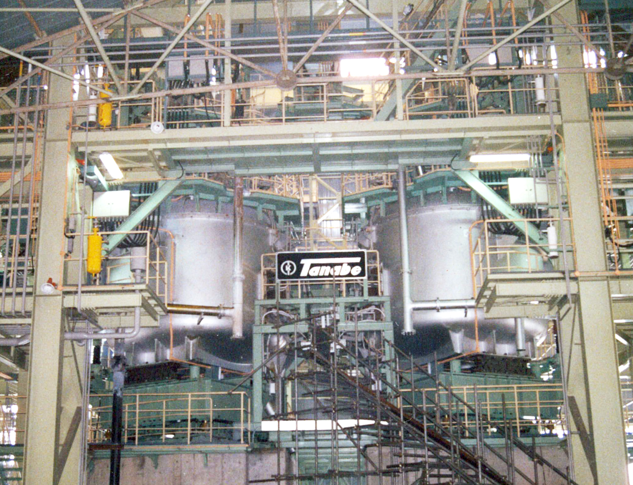 Electric furnace for rock wool production
